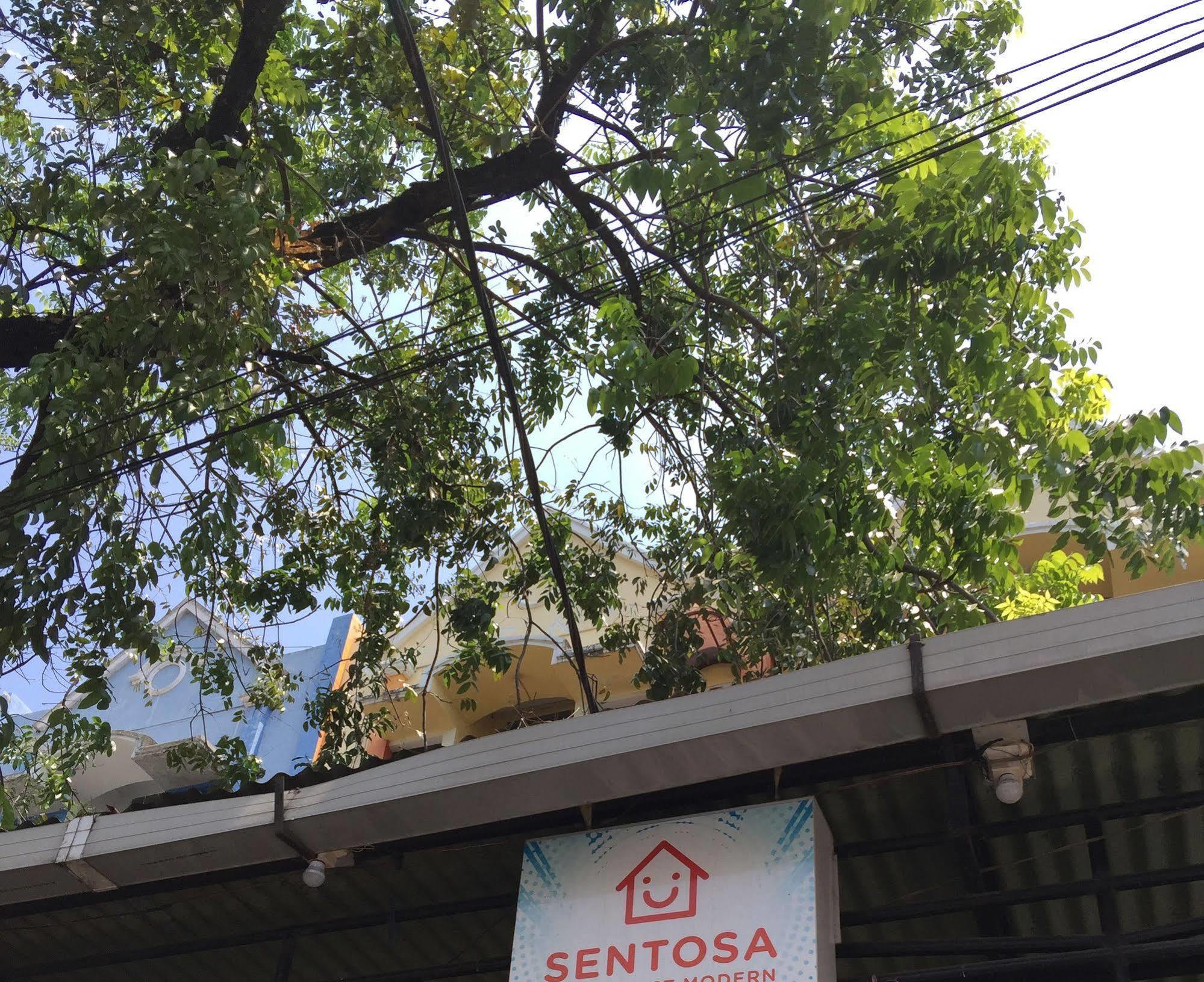 Wisma Sentosa Makassar Eksteriør billede
